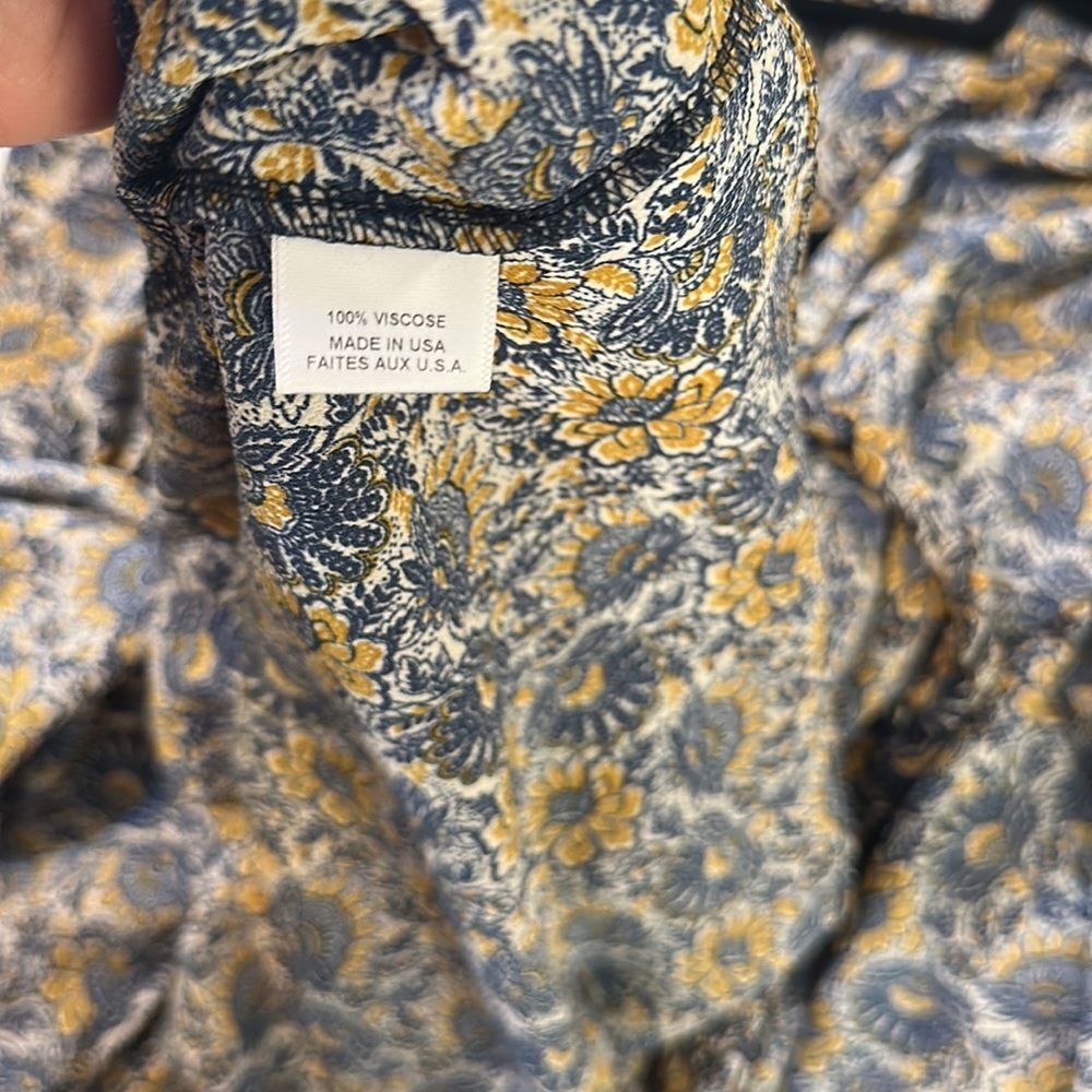 MISA Los Angeles wrap floral dress - Picture 8 of 8